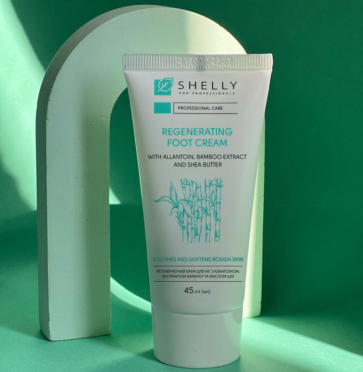 Regenerating foot cream with allantoin, bamboo extract and shea butter - 45 ml