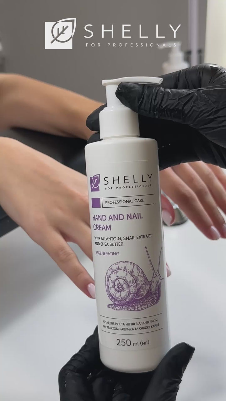 Hand and nail cream with allantoin, snail extract and shea oil - 250 ml
