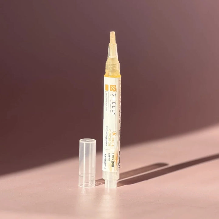 Nail and cuticle oil with grapefruit extract and vitamin A - 3 ml