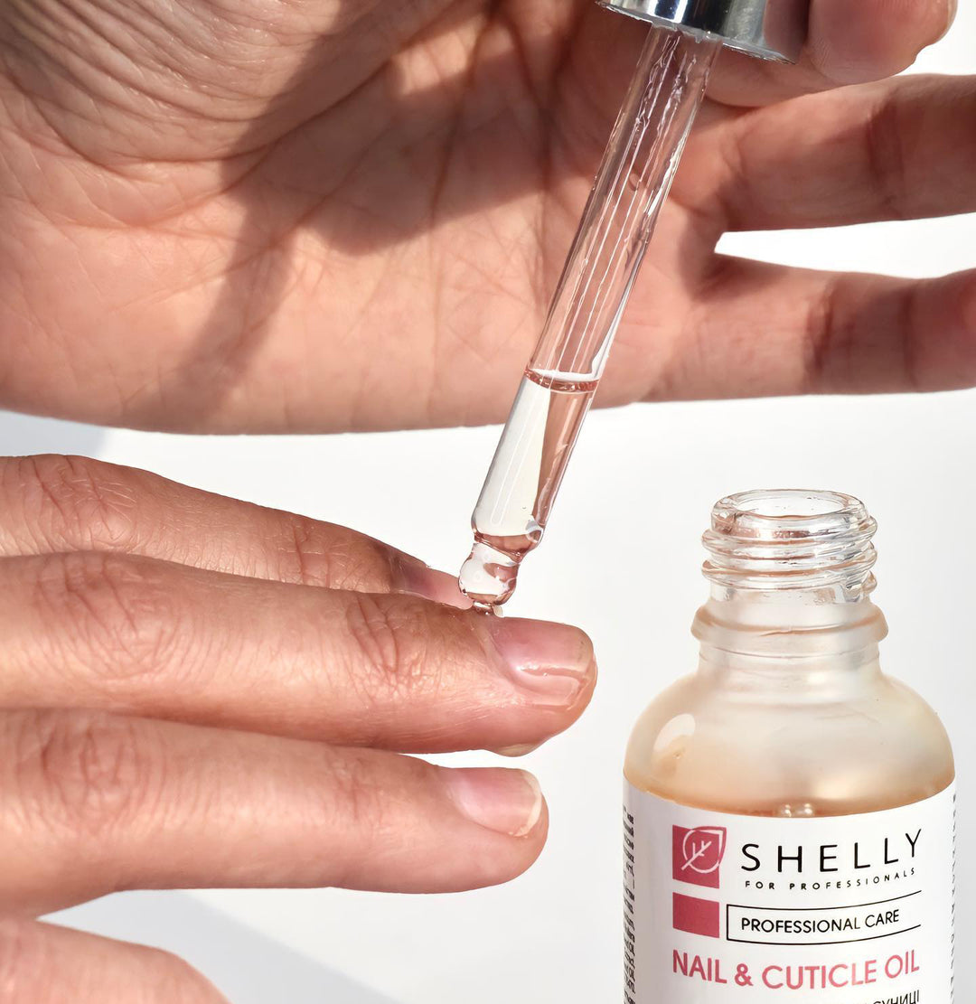 Nail and cuticle oil with strawberry extract and vitamin E - 30 ml